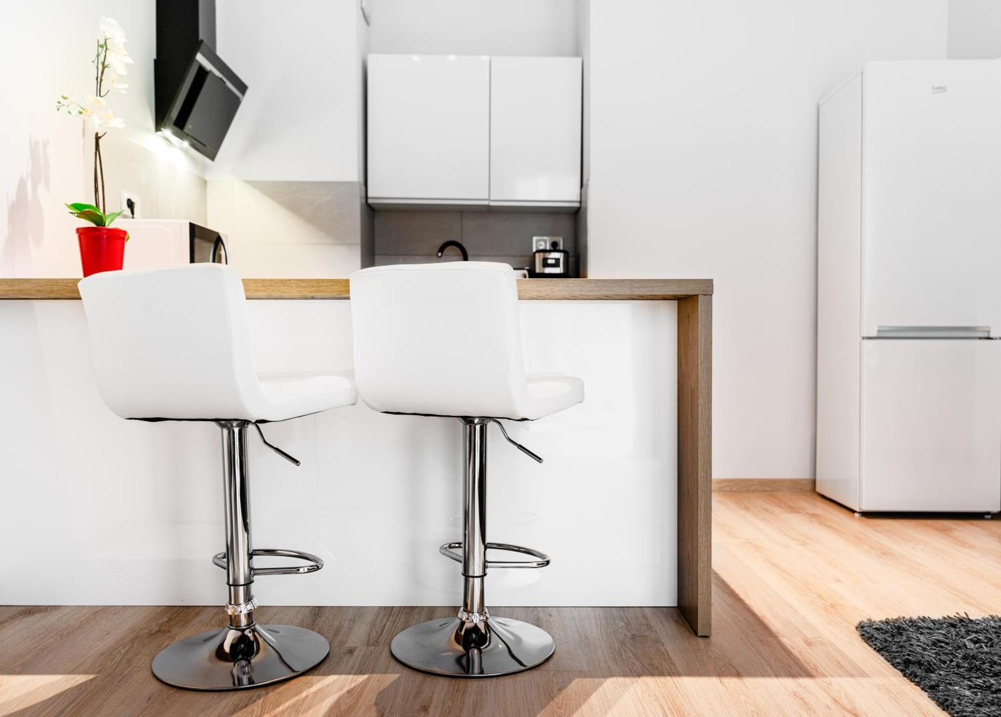 Apartamenty Homely Place Centrum - Stary Rynek - Parking Poznan Bilik gambar